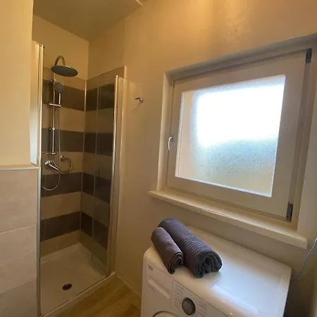 La Casa Di Roby-3 Cesare Con Piscina 아파트 *